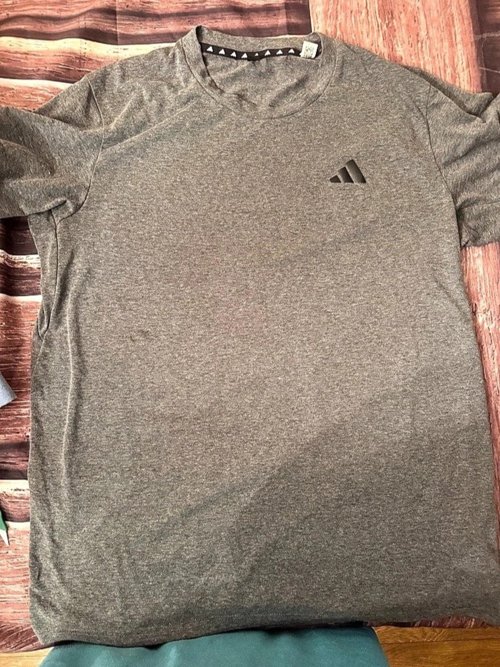 adidas Workout Essentials Brandlove T-Shirt Gray Large